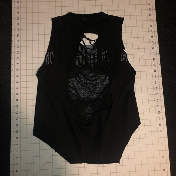 Marilyn Manson (band). Women’s Distressed Shirt. Size small. Black color. - Picture 6 of 10